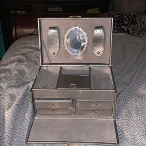 JEWELRY BOX